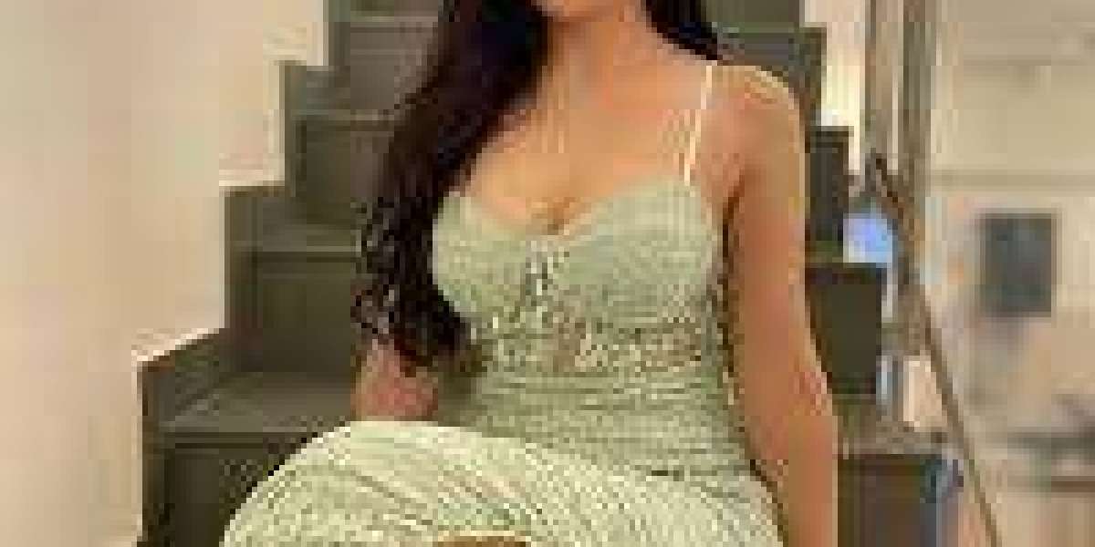 The Role of Communication in a Successful Escort Experience