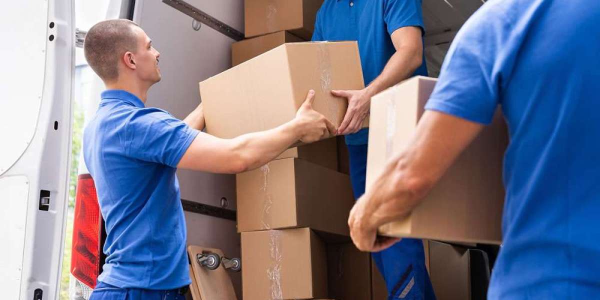 Stress Free Relocation with International Movers Near Me and Professional Movers in Chicago