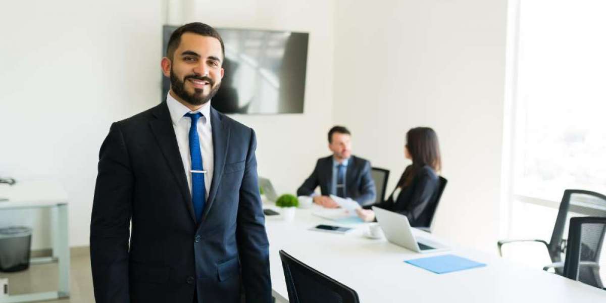 Is EMBA for Working Professionals the Right Career Move for You?