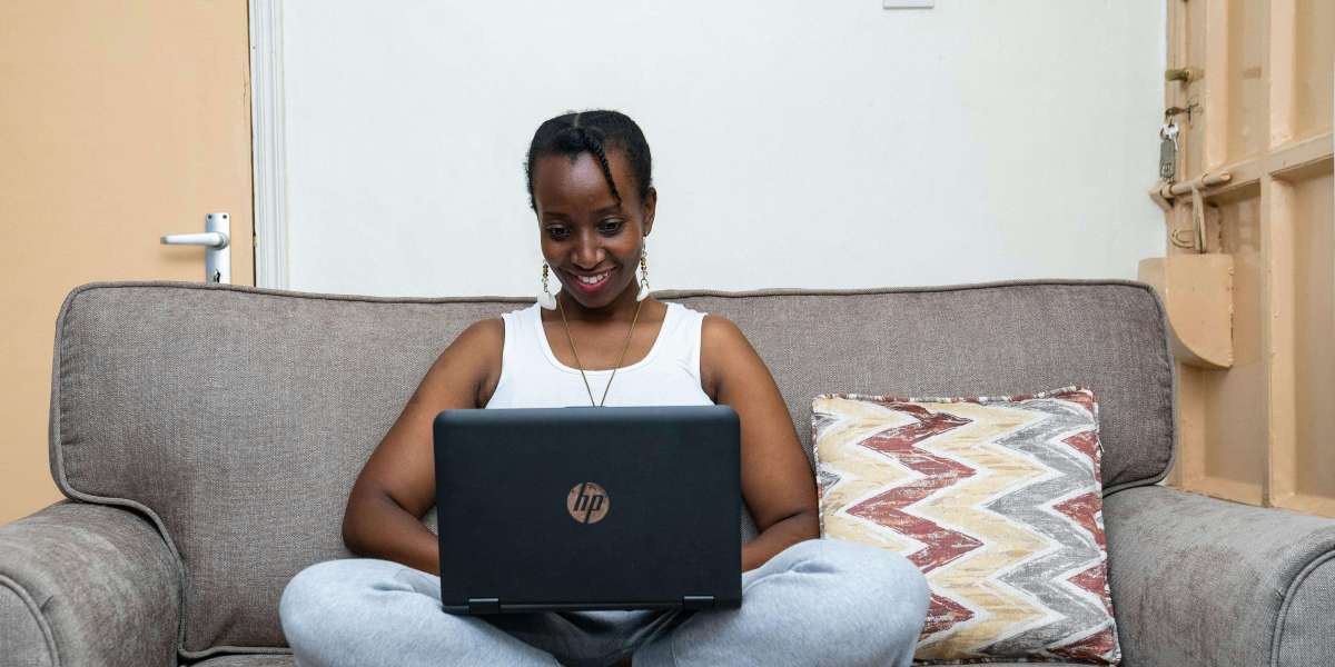 Best Time to Buy a Laptop in Pakistan – Seasonal Price Guide