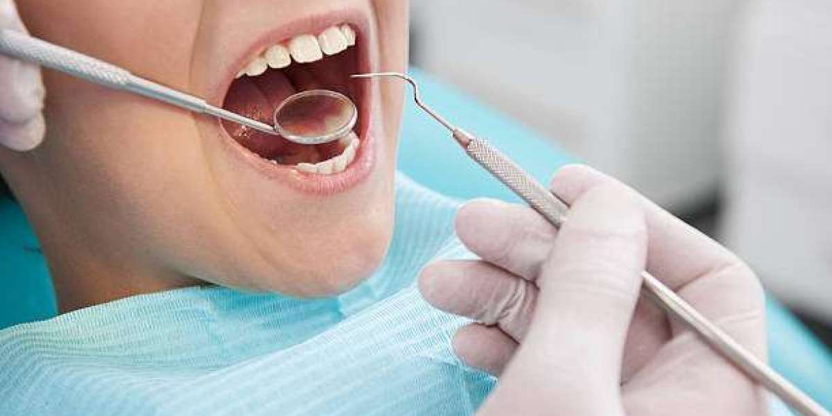 How Can You Keep Your Smile Bright and Healthy in Auckland?