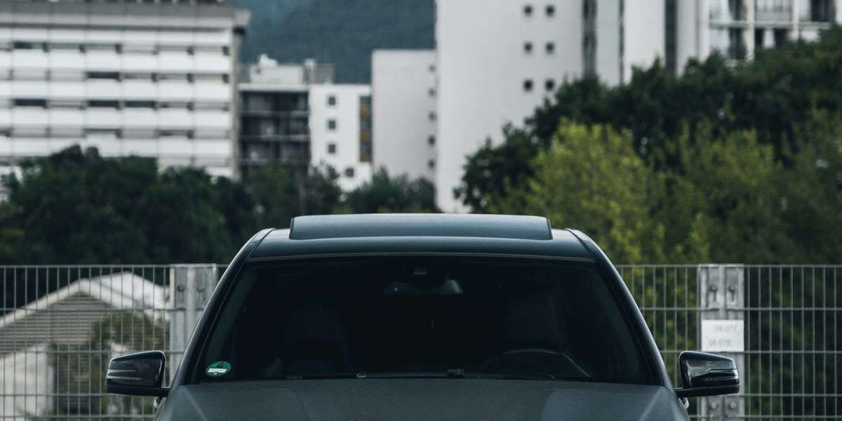 Experience Elite Mercedes Luxury by 8Chauffeurs