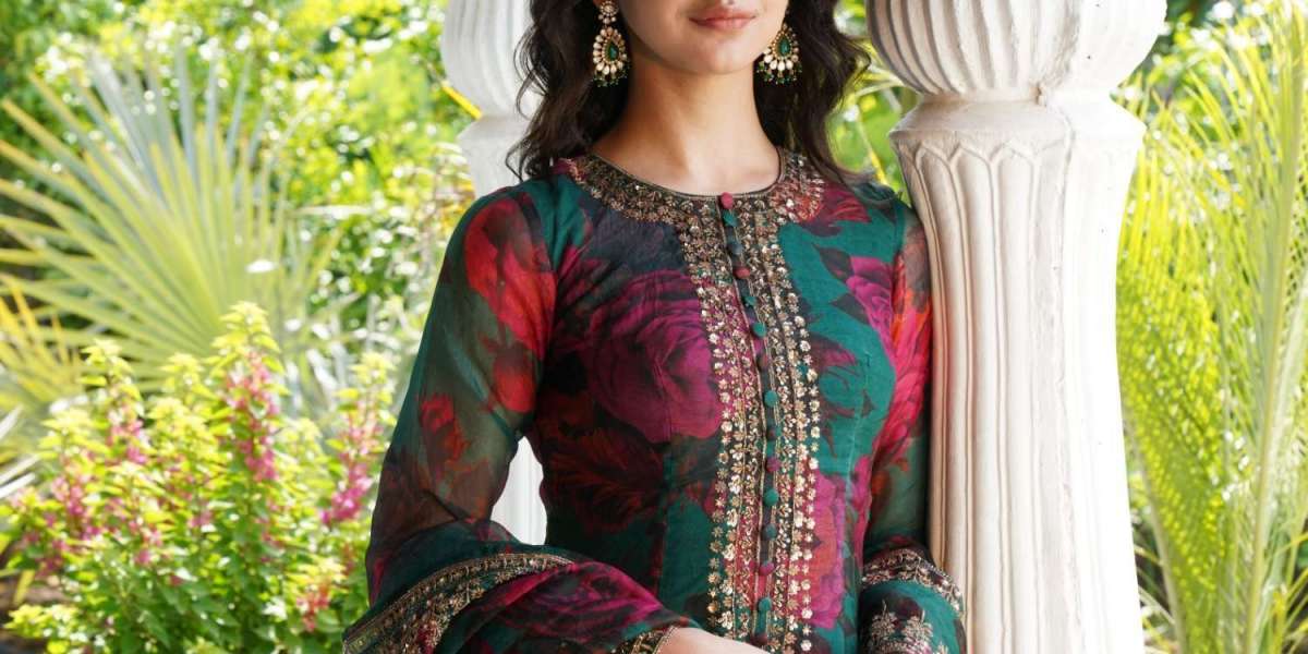 The Modern Woman's Guide to Indian Ethnic Fashion: Lehengas and Kurti Sets