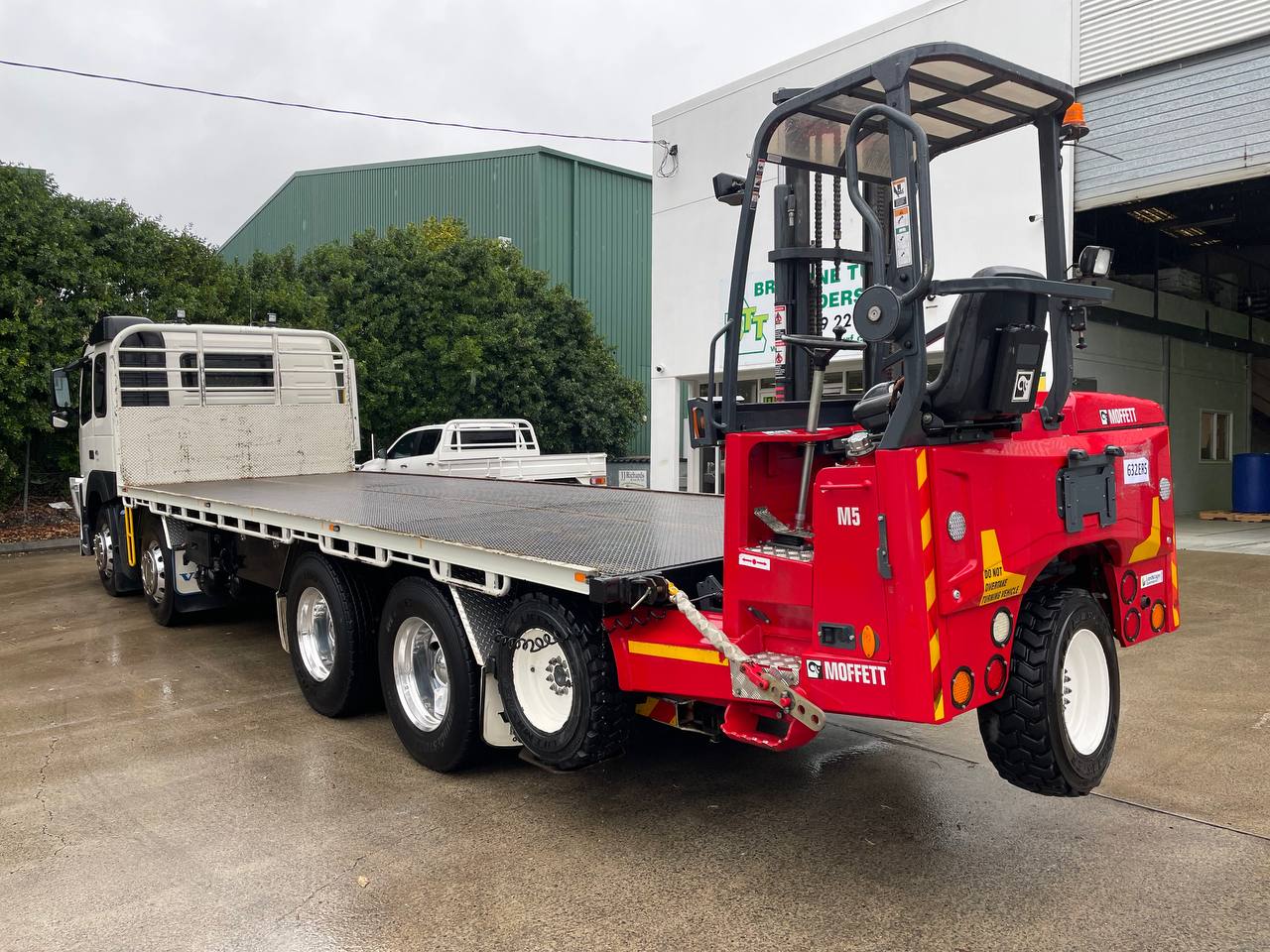 Truck Hire Brisbane | Moving Truck & Forklift Rental | Mr. Moffett