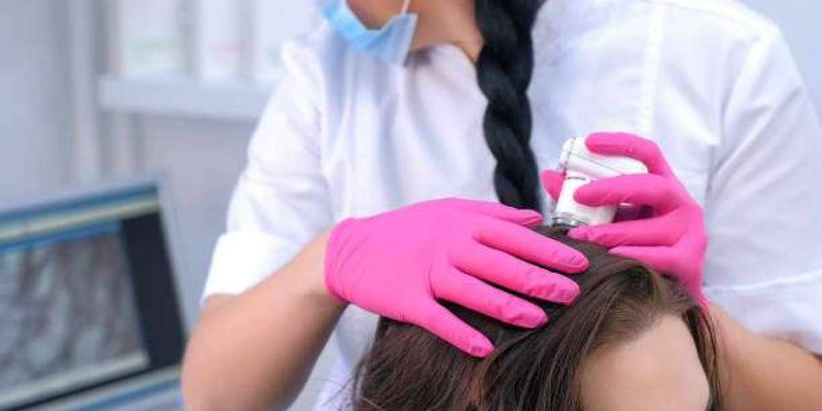 Expert Trichologists Focus on Traction Alopecia