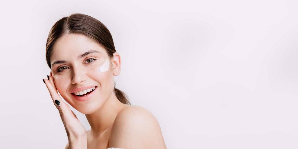 Shield Your Skin: The Ultimate Guide to Choosing the Right Sunscreen for Men and Women