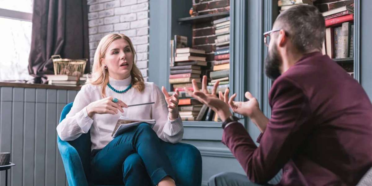 How to Choose the Right Therapist in Newport Beach: 2025 Guide