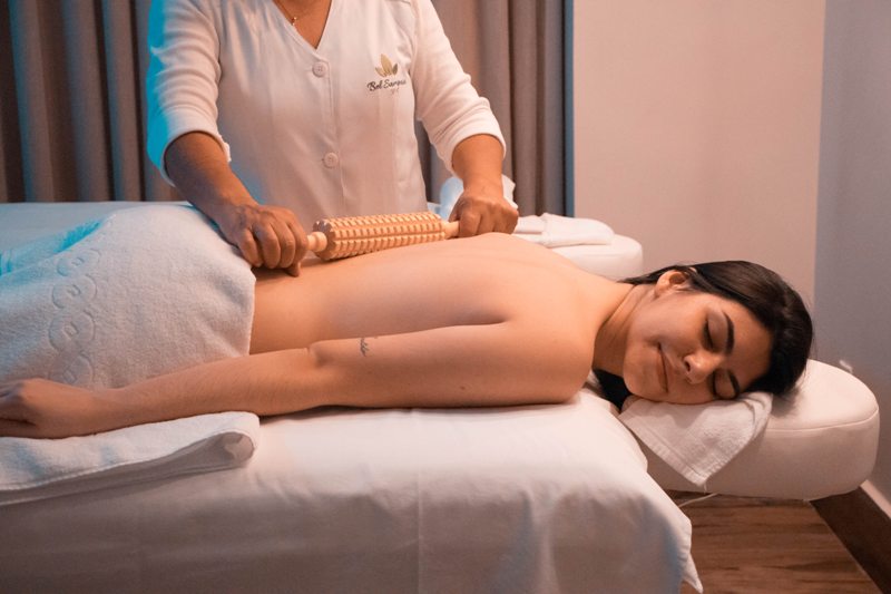 What are Various Types of Massage Oil - Beautician Online