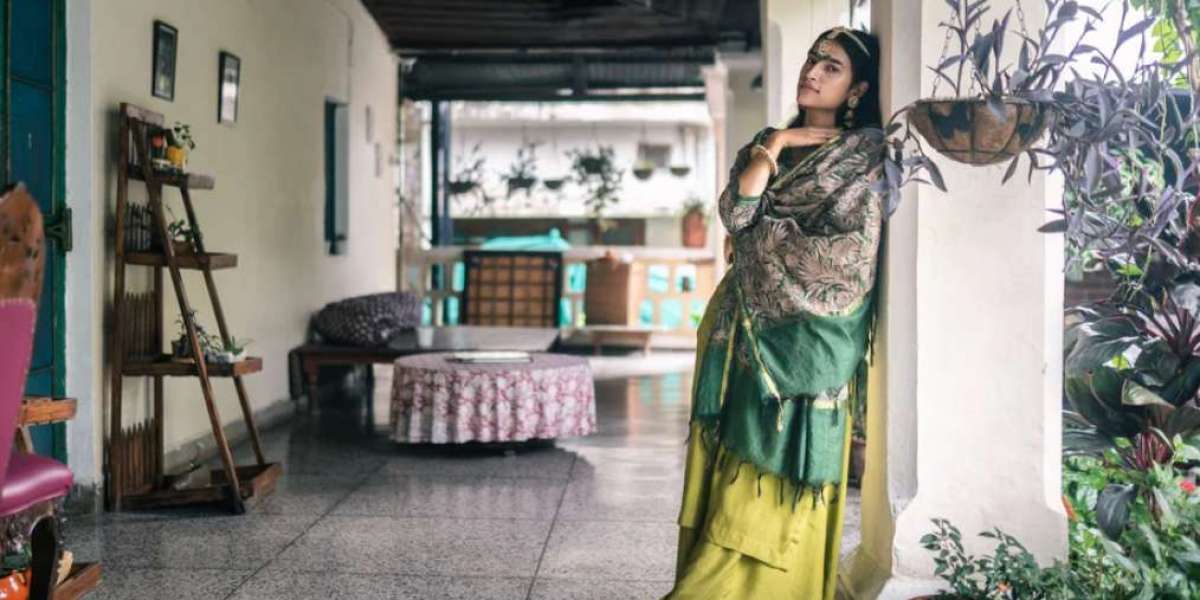 Kashmiri Salwar Kameez: A Timeless Expression of Culture, Craft, and Elegance