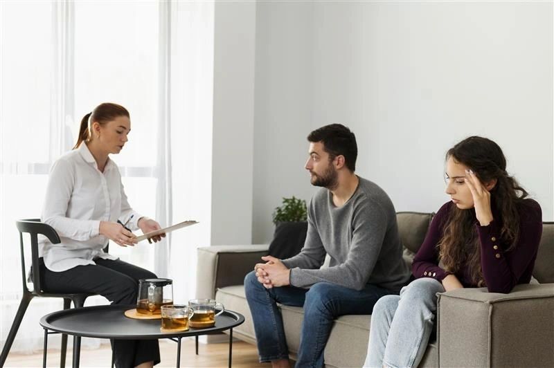 What to Expect in Your First Couples Therapy Session