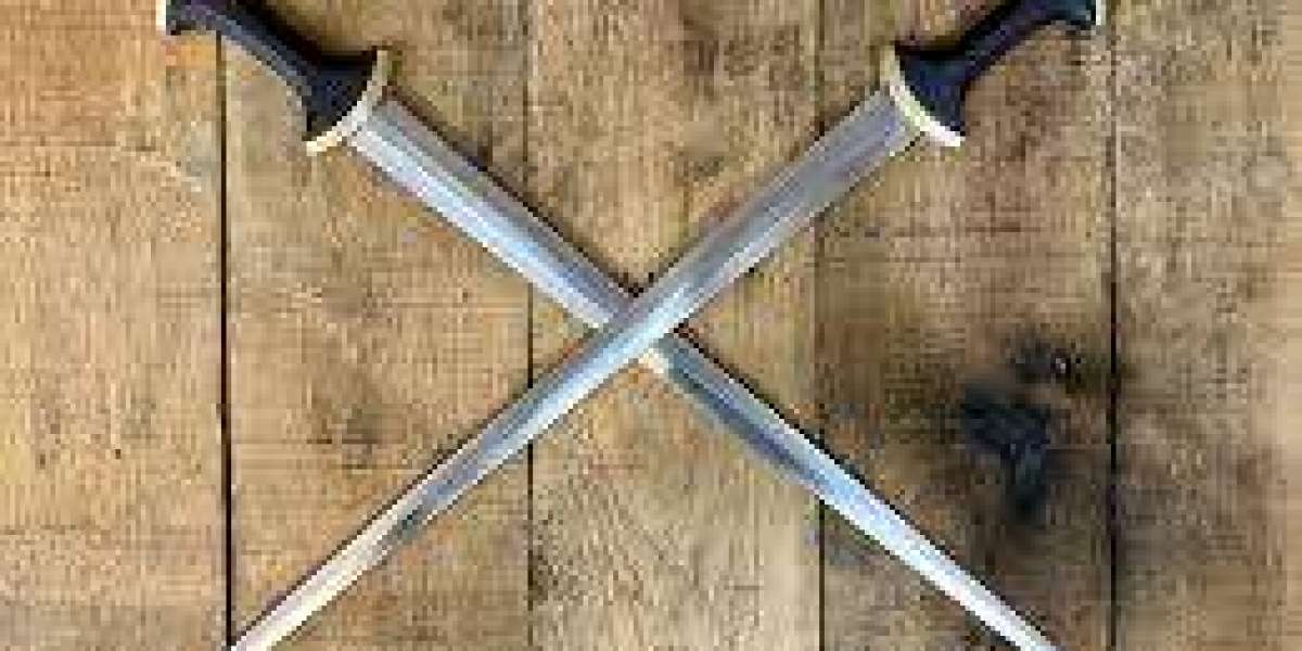 Top 5 LOTR Middle-Earth Swords and Their Legendary Origins