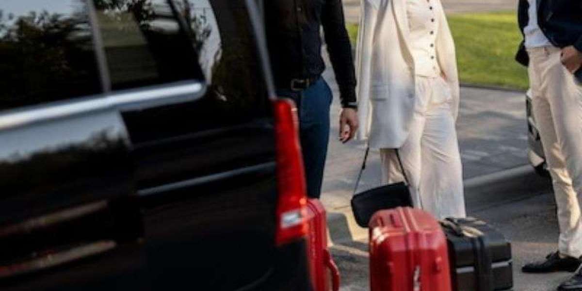 What to Expect from a Premium Airport Transfer Service Singapore