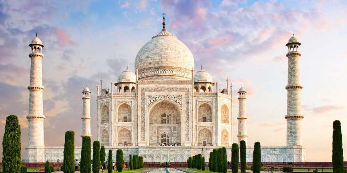 Taj Mahal Trip Planning Guide for Indian and Foreign Tourists
