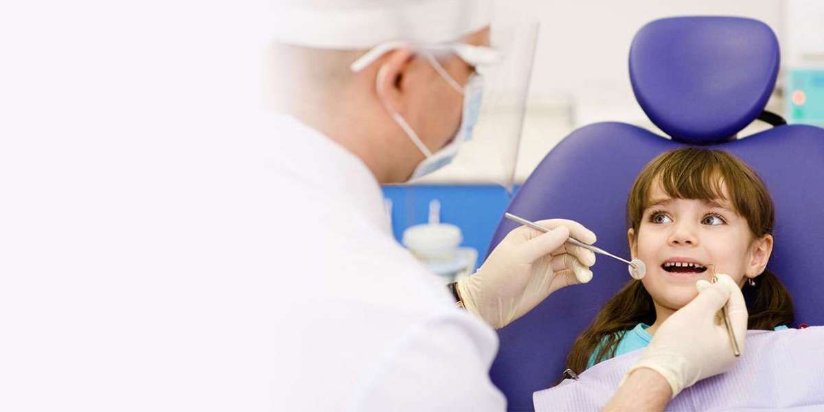 Periodontist Arlington, MA: Symptoms that tell when you should see a periodontist