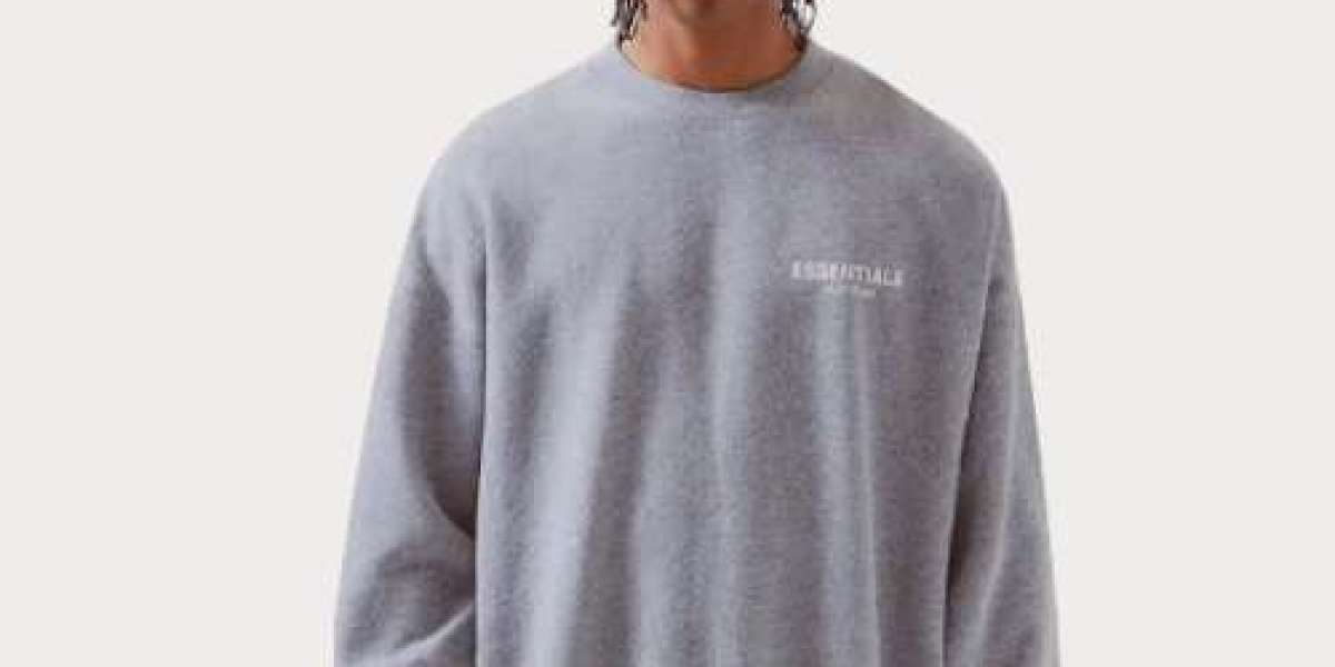 Essentials Hoodie: The Modern Icon of Streetwear Comfort