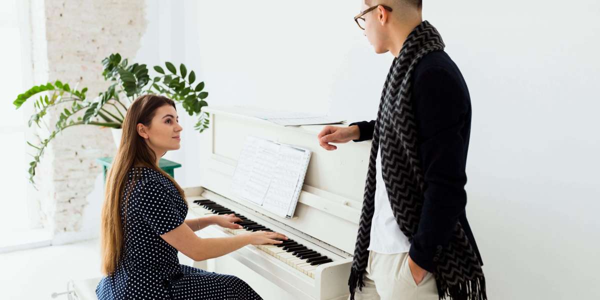 Discover the Joy of Learning with a Piano Class for Adults