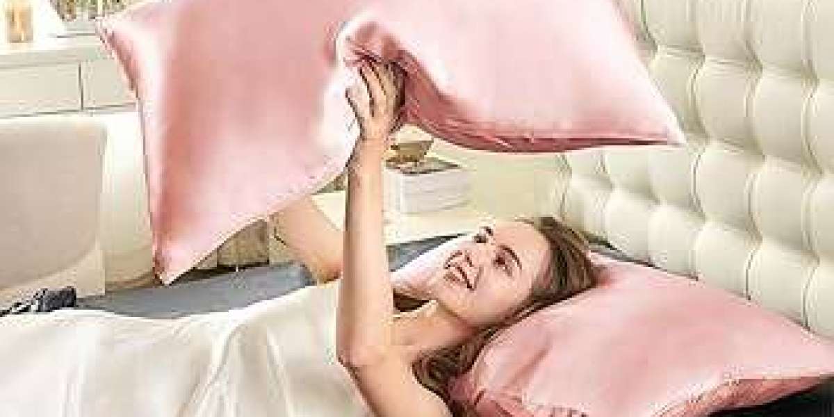 Luxury Silk Pillow for Ultimate Sleeping Comfort