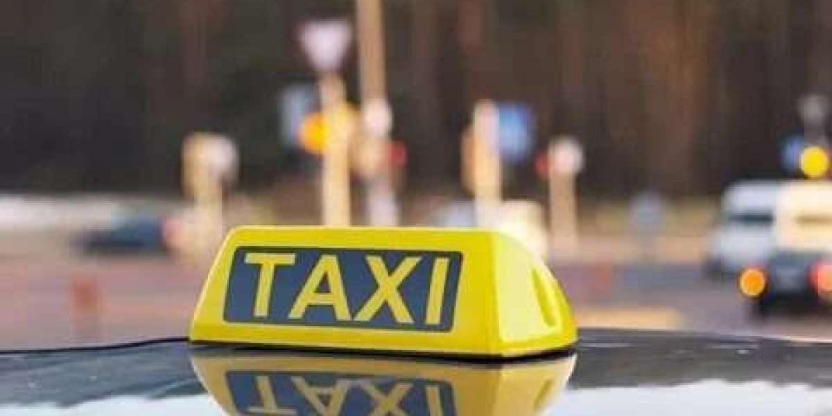 Hegra Tour Service & Jeddah Transportation – Discover Saudi Arabia with Saudia Taxi