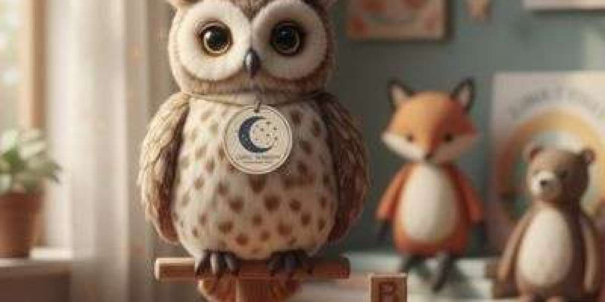 Artistic Golden Owl Statue Family: A Symbol of Wisdom & Elegant Home Décor