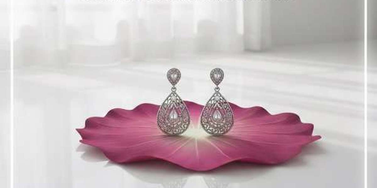 Silver Earrings for Women – Stylish Jewellery for Everyday and Special Occasions