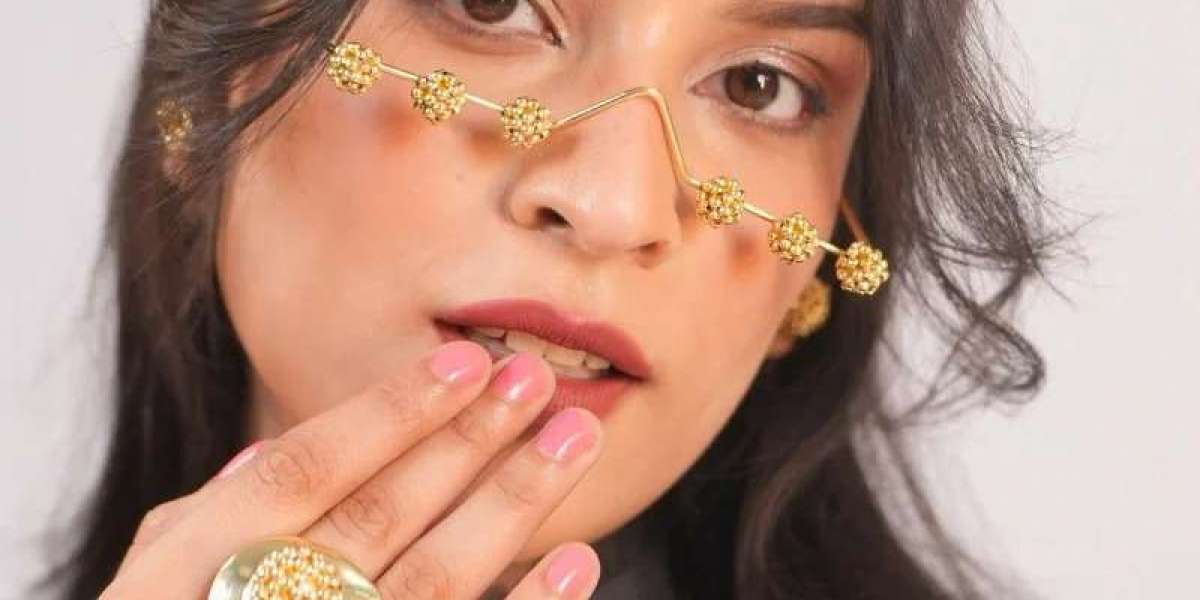 Elevate Your Style with VAIDAAN: Must-Have Face Chains and Face Jewellery