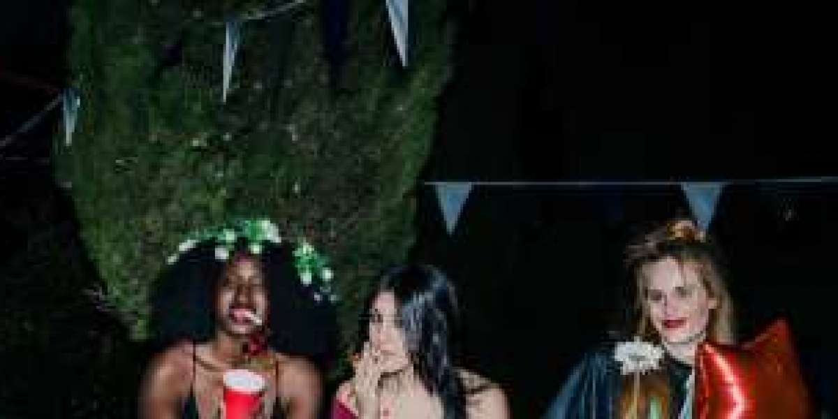 Experience High-End Parties with Professional Thai Party Models
