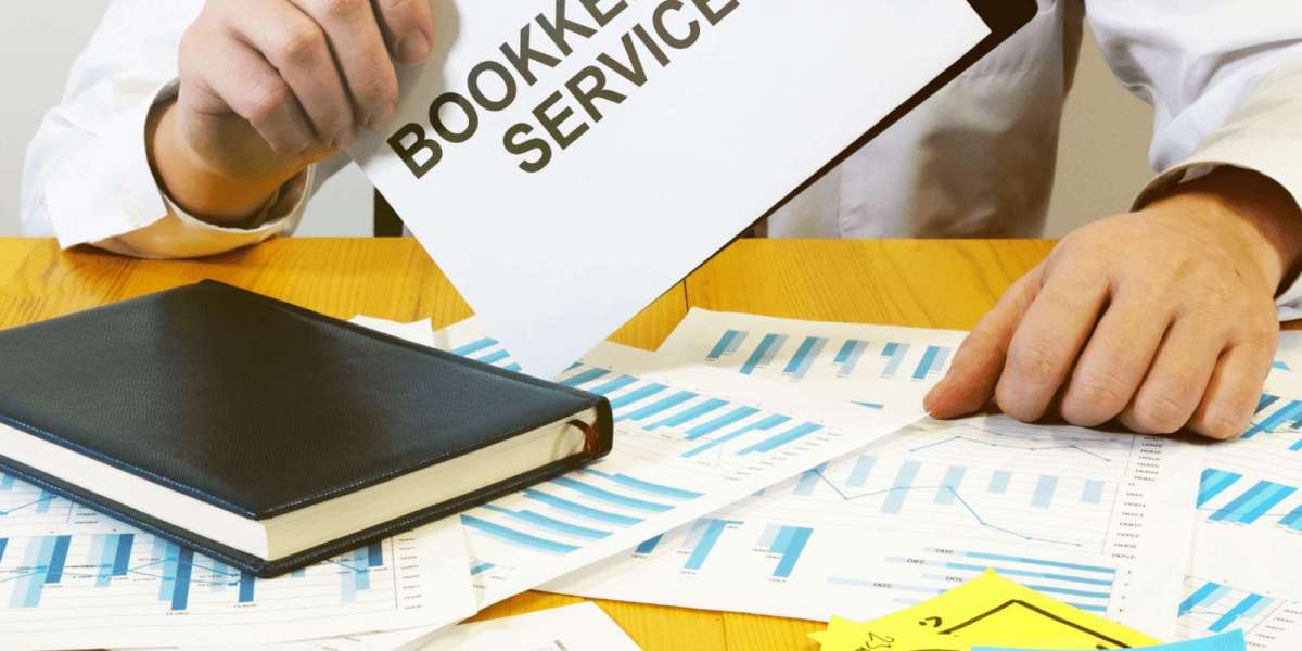 What Edmonton Business Owners Should Know Before Hiring a Bookkeeper
