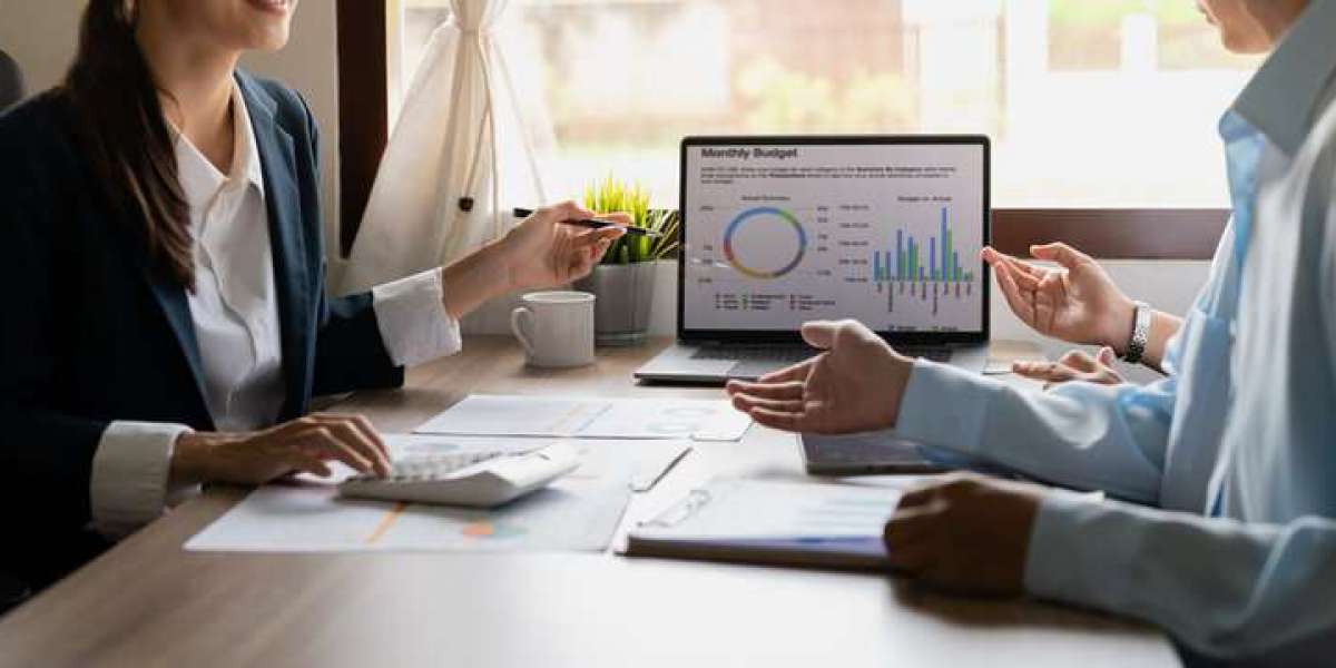 Become A Great Leader: Follow These Management Trends in Business