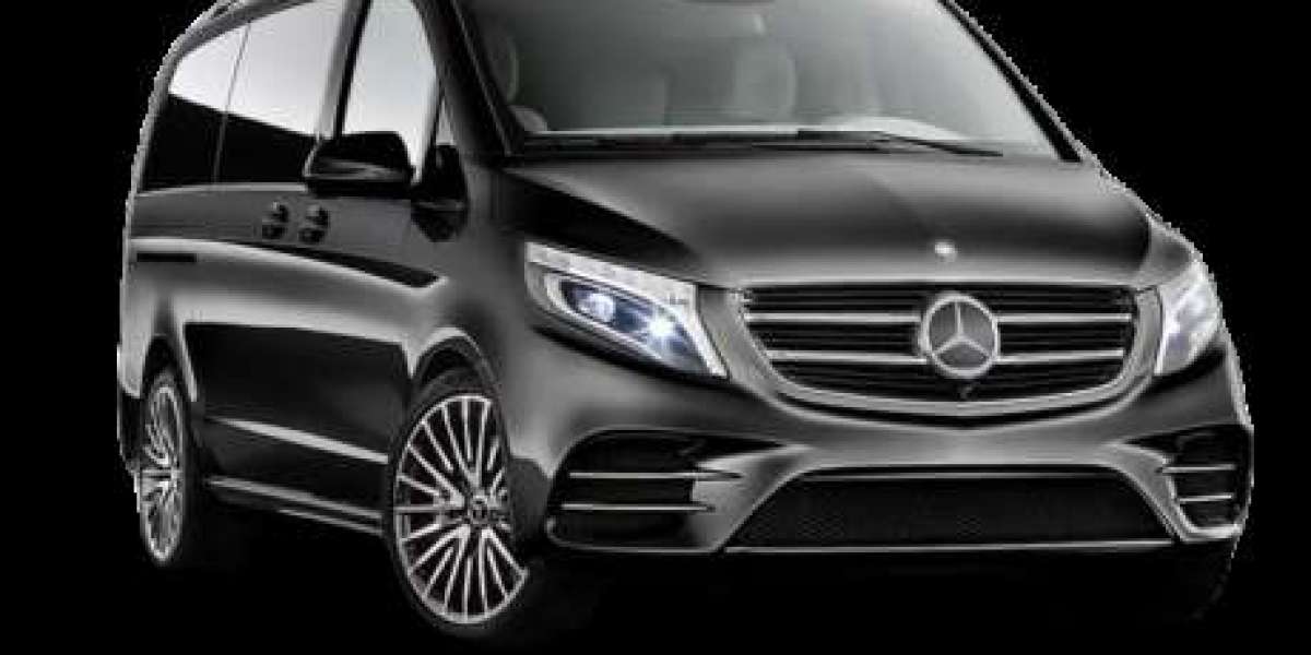 Athens Minivan Transfers with Luggage: Comfort, Space & Safety Explained