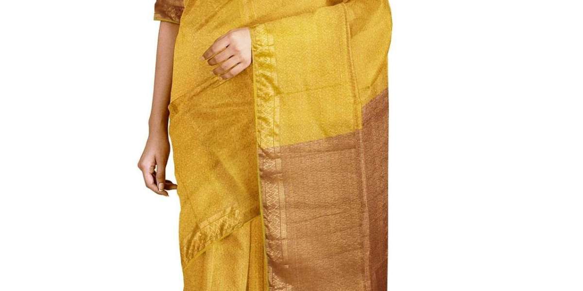 Handloom Sarees for Everyday Wear Vs Occasion Wear: What Actually Changes