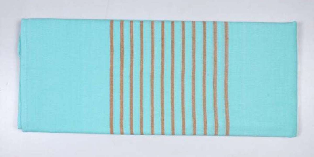How Handloom Clothes Adapt Better to Indian Summers Than Blended Fabrics