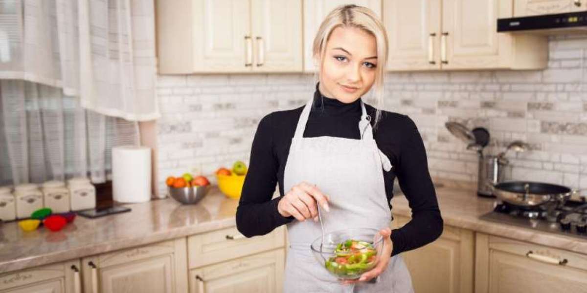 The Enduring Charm of the White Apron in Kitchens