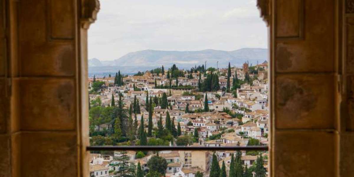 What Makes Granada a Must-Visit Destination in Spain?