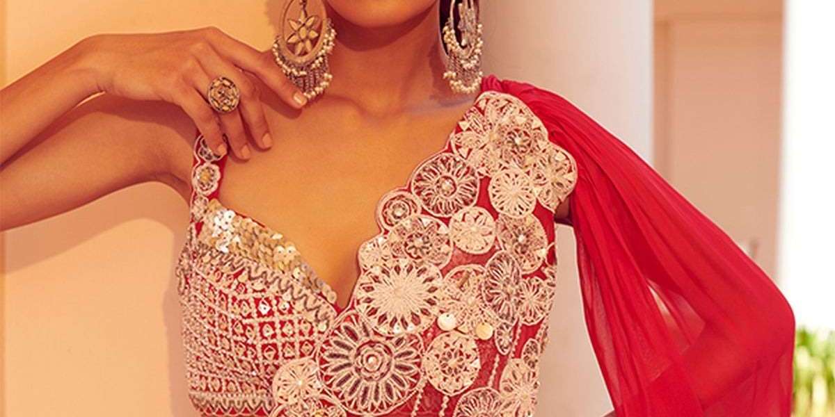 Tie Dye Lehenga, Yellow Kaftan for Haldi & Indo Western Pre Draped Saree: Trendy Wedding & Festive Fashion Guide