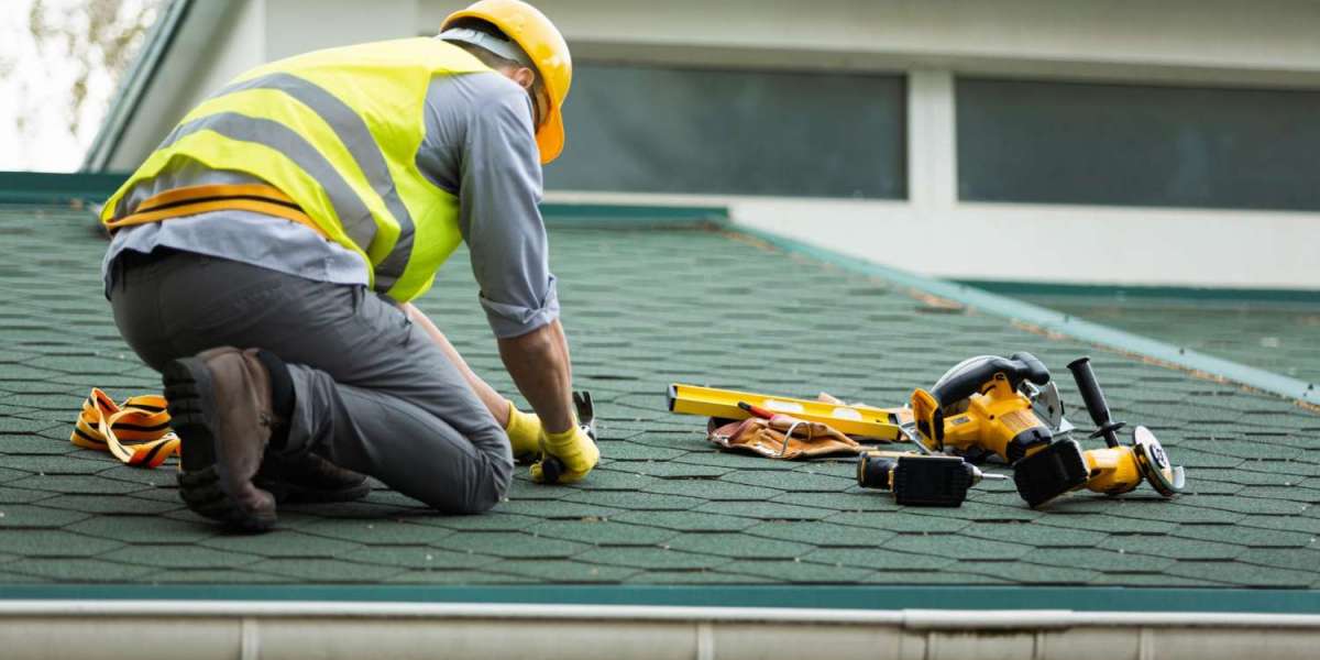 Repair or Replace? How to Make the Right Call on Your Roof