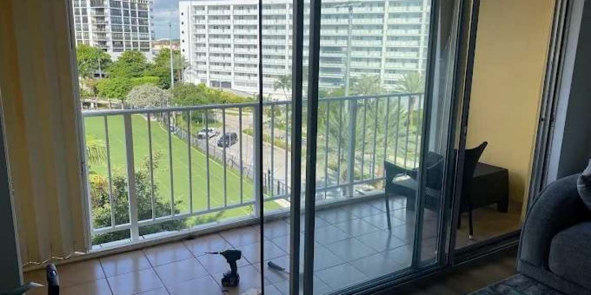 Expert Shattered Sliding Glass Door Repair Services