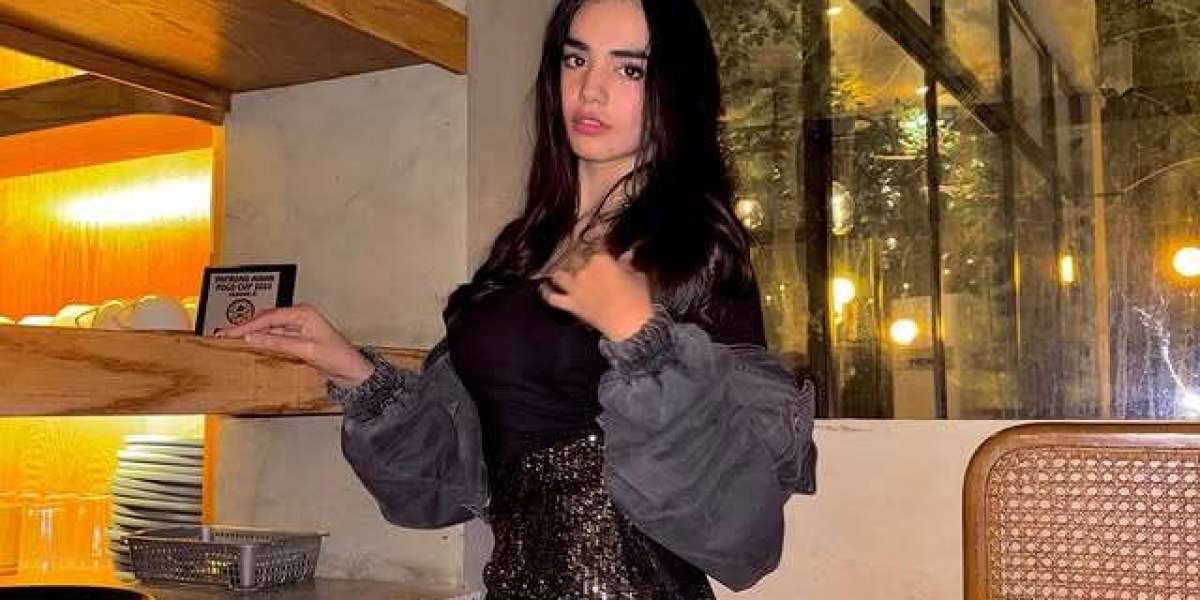 escorts in Dubai	+971528317980