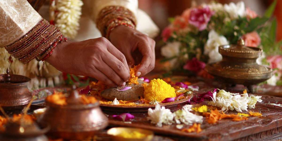Best Way to Book Pandit Online Mumbai for Wedding & Puja