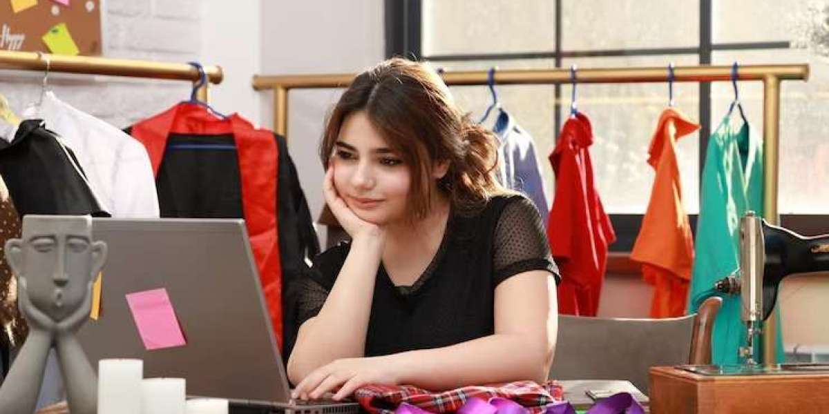 Freelance Marketplace: The Ultimate Solution for Hiring & Earning Online