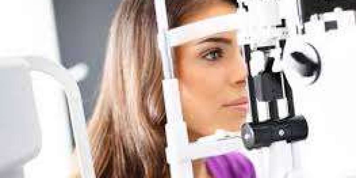 Computer Vision Syndrome (Digital Eye Strain): Causes, Symptoms, and Treatment