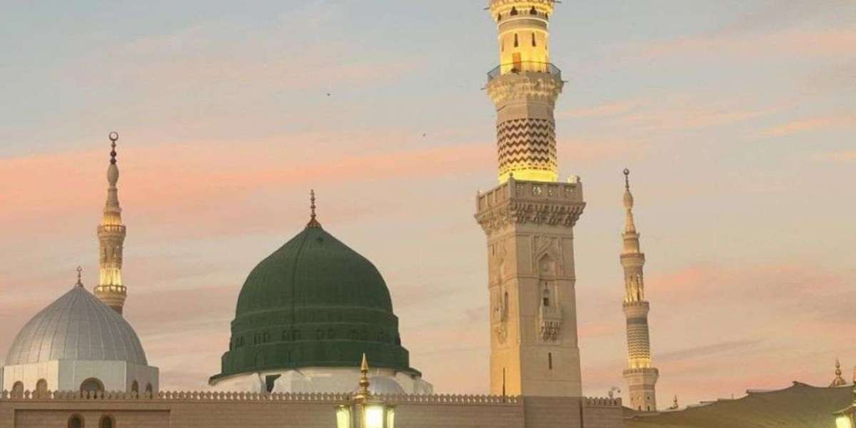 Planning Your Sacred Journey: A Guide to Budget Umrah Travel
