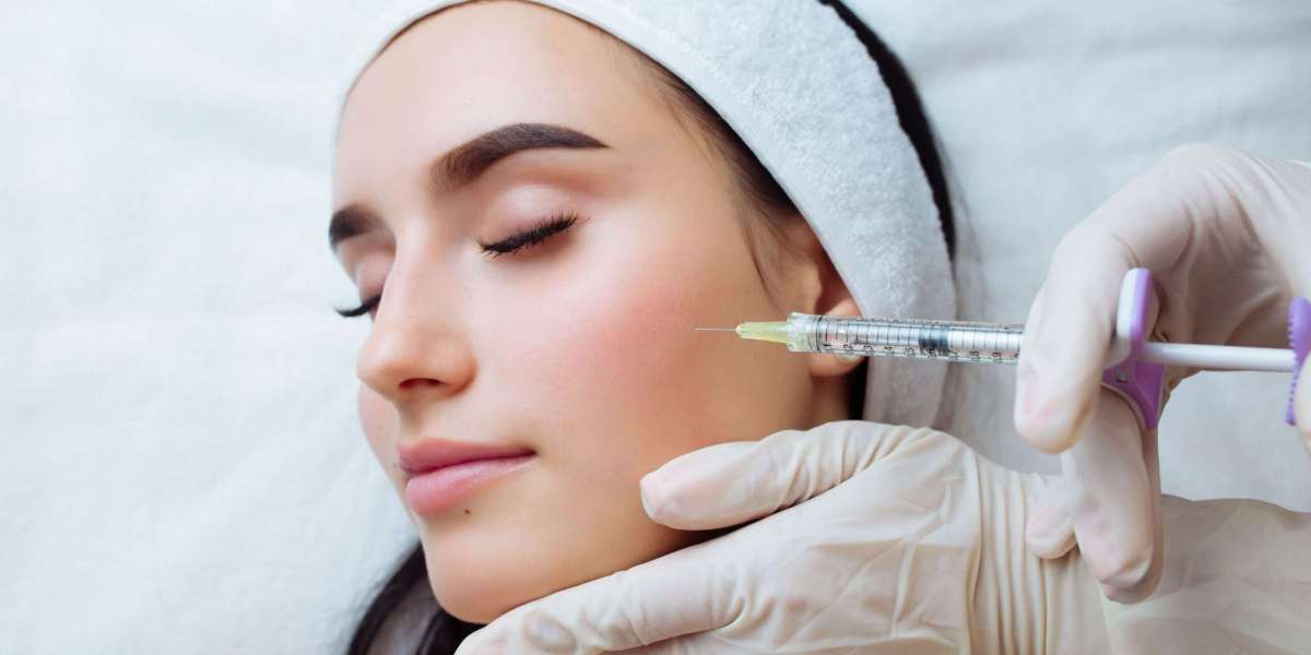 Dermal Fillers in Dubai: A Modern Solution for Youthful Skin