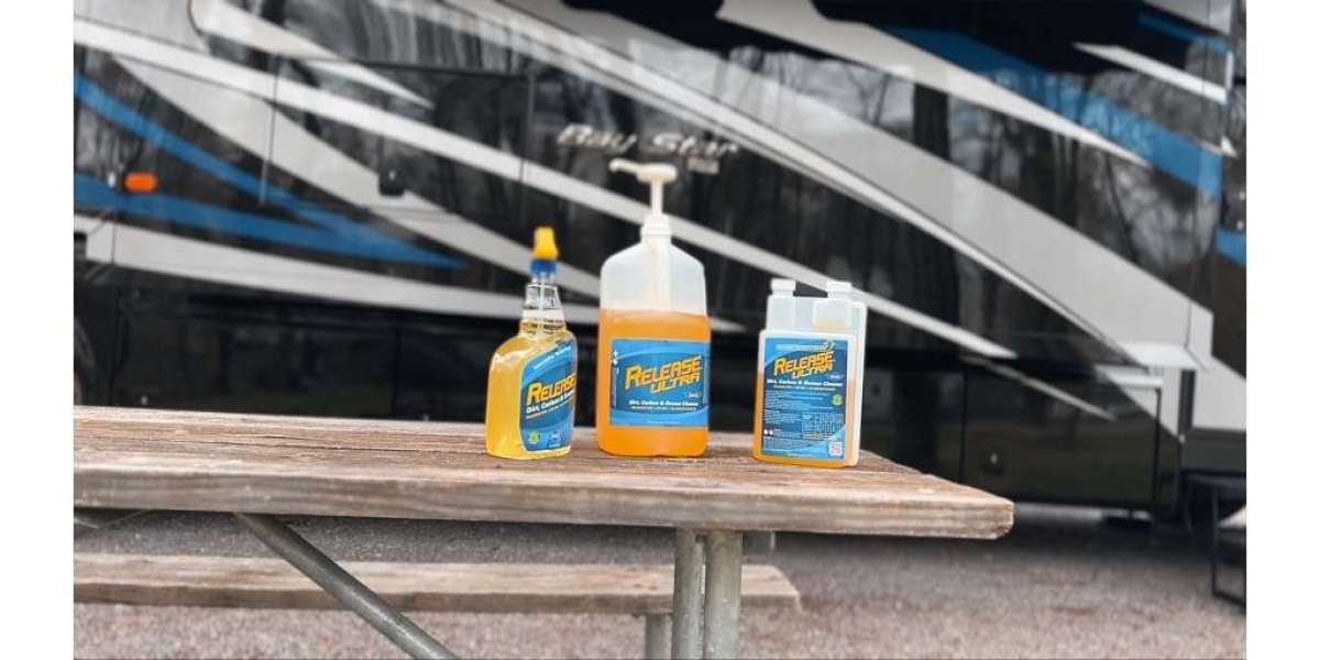 A High-Level Guide to Cleaning the Exterior of Your RV