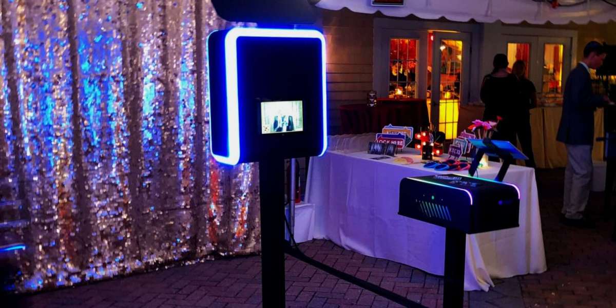 8 Types of Photo Booth Services You Can Rent for Any Event