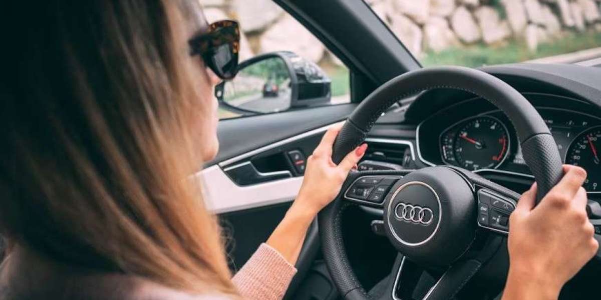 Join the Elite Road Users at a Ministry Approved Driving School in Scarborough