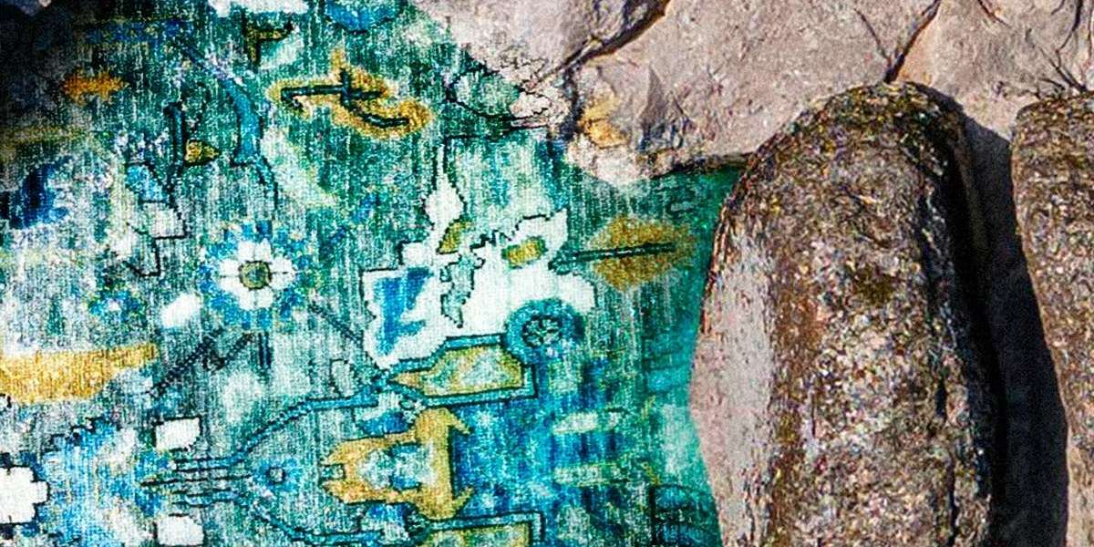 Modern Heritage Rug for Sale and Serapi Custom Carpets in Lahore