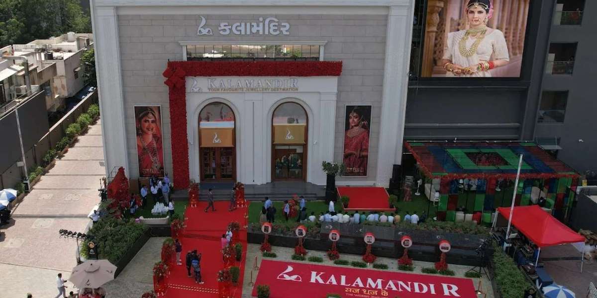 Best Jewellers in Ahmedabad – Premium Gold, Diamond & Bridal Jewellery Store