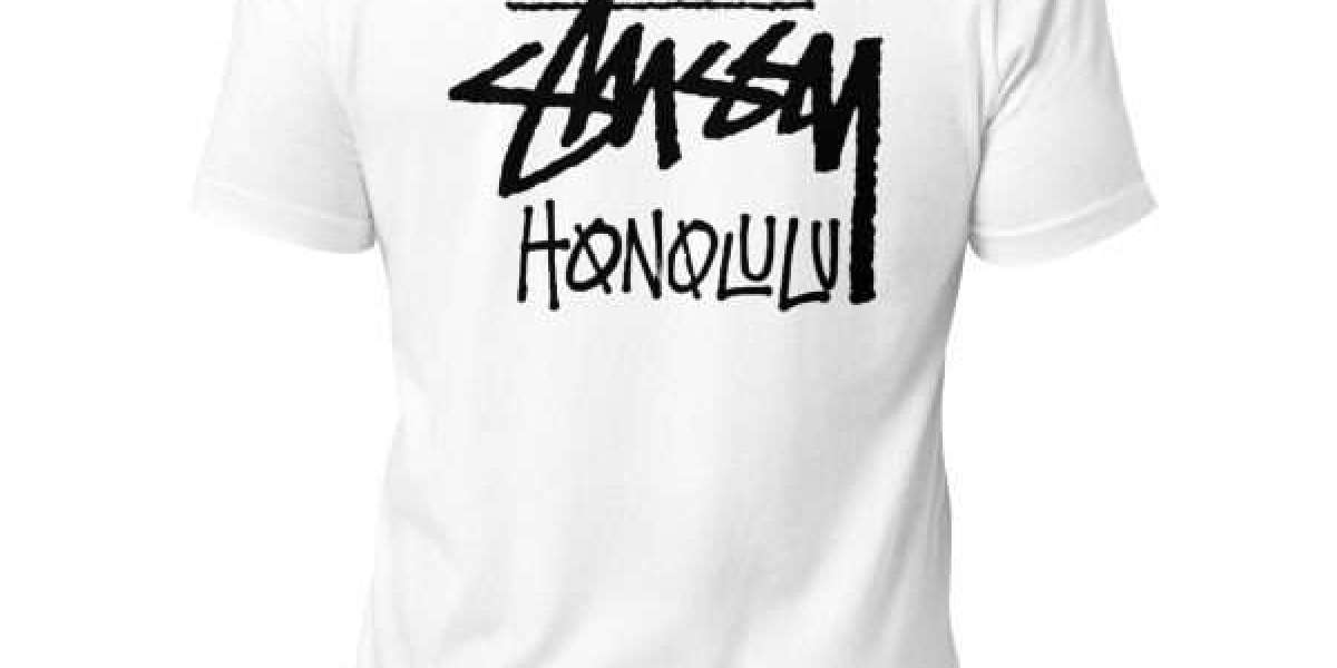 Stussy: A Global Streetwear Icon Ranking Across the UK, USA, and Australia