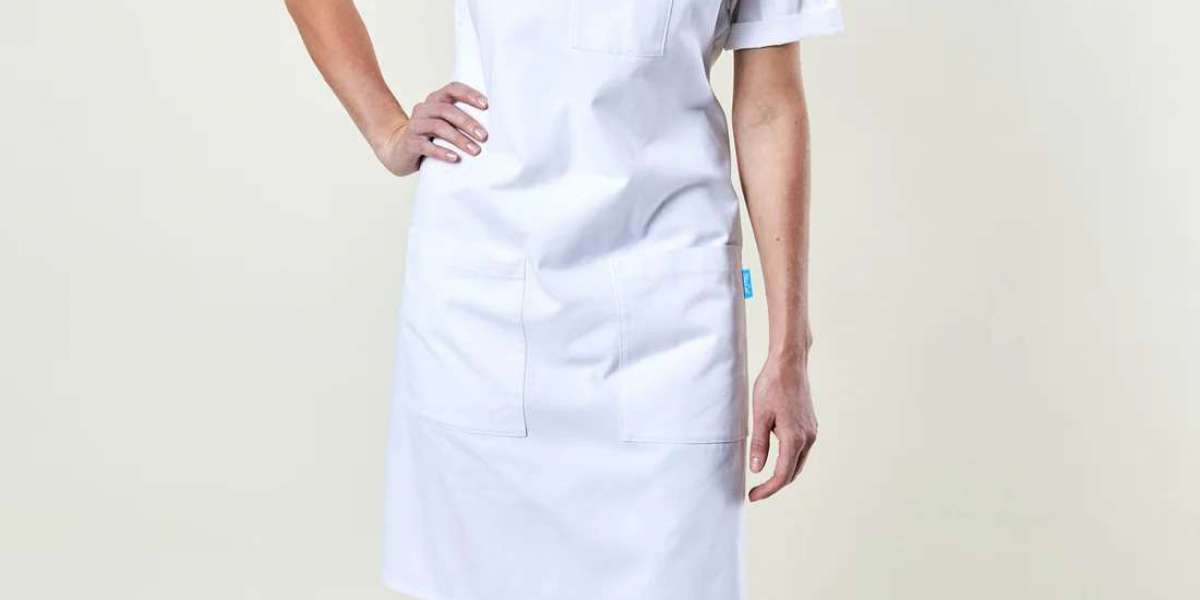 What Should You Look for in Restaurant Uniforms That Actually Last?