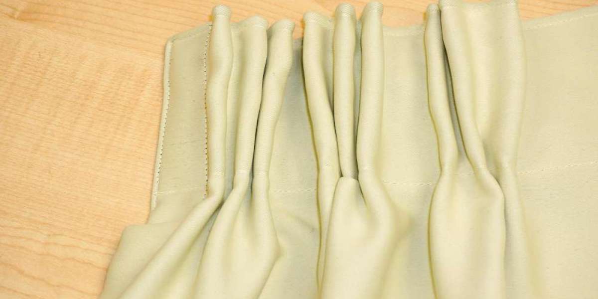 The Influence of California Climate on Cotton Fabric Choices in LA